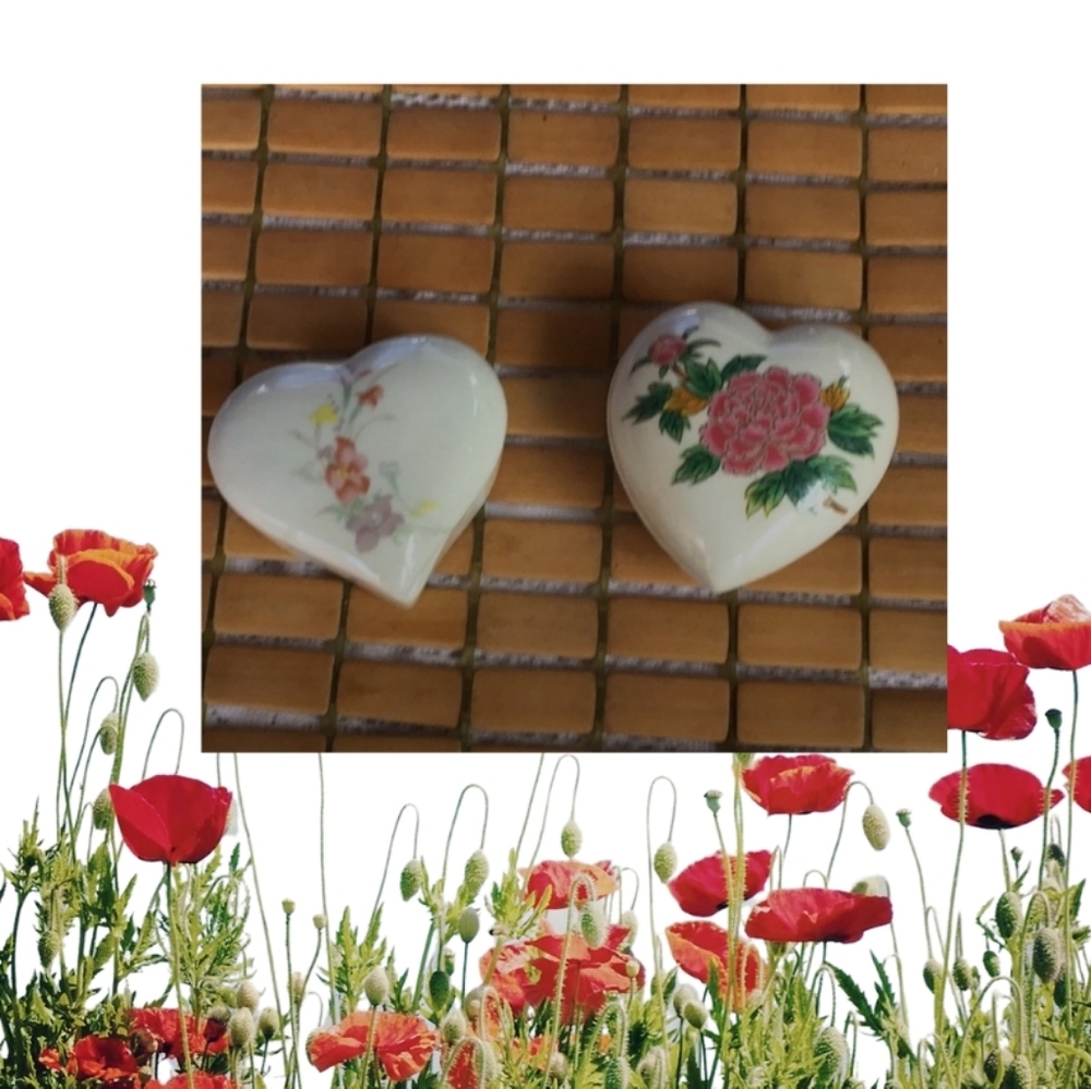 💘Perfect for Valentines Day!💘 Glass jewelry boxes.
